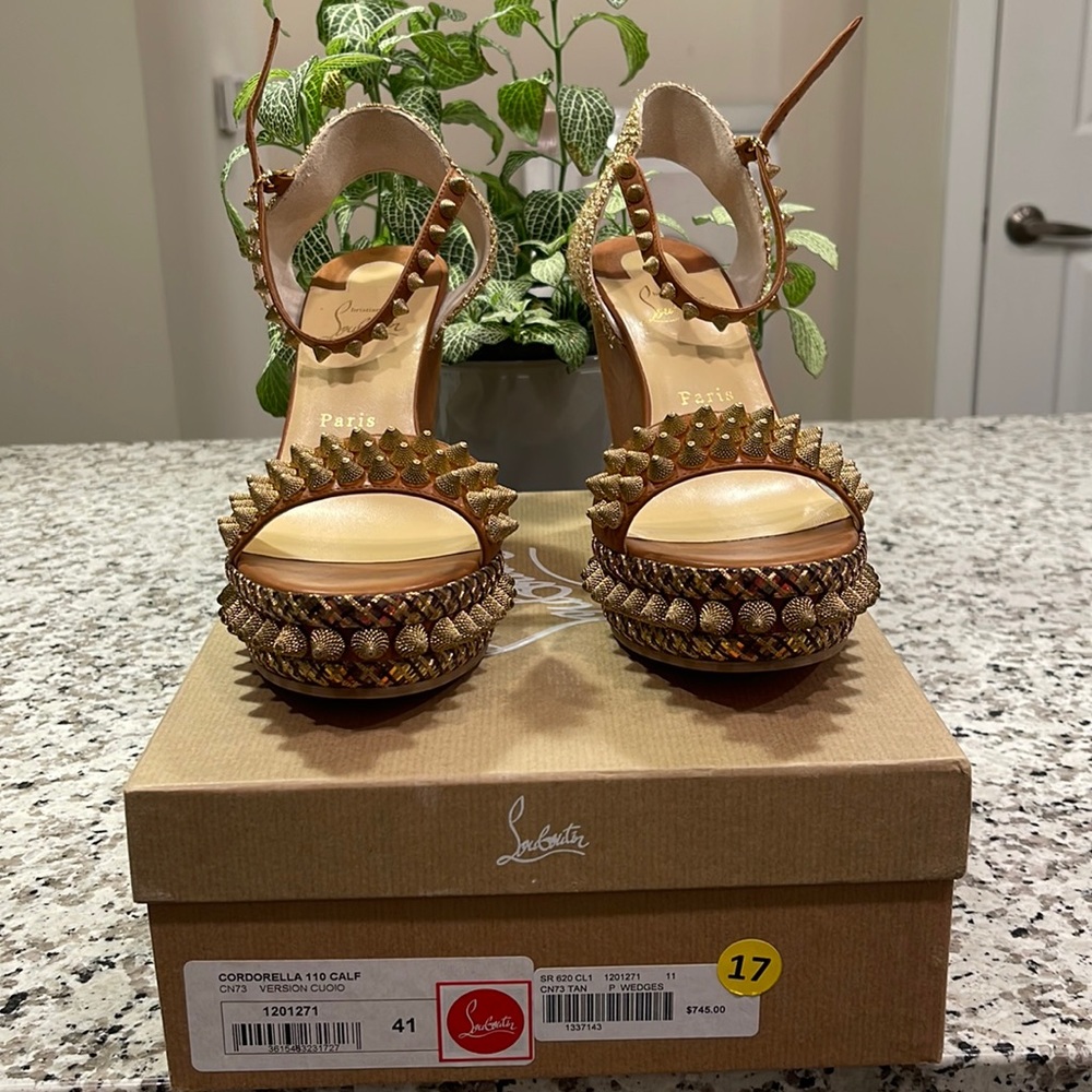 Christian louboutin , cordorella 110 calf size 41 ( fits like a 40.5)